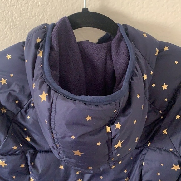 Old Navy Stars Puffer Hoodie Jacket - Picture 9 of 11